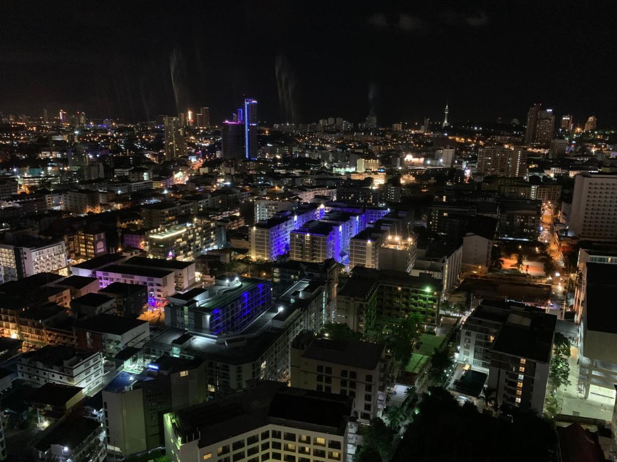 Base Condos Pattaya Exterior foto